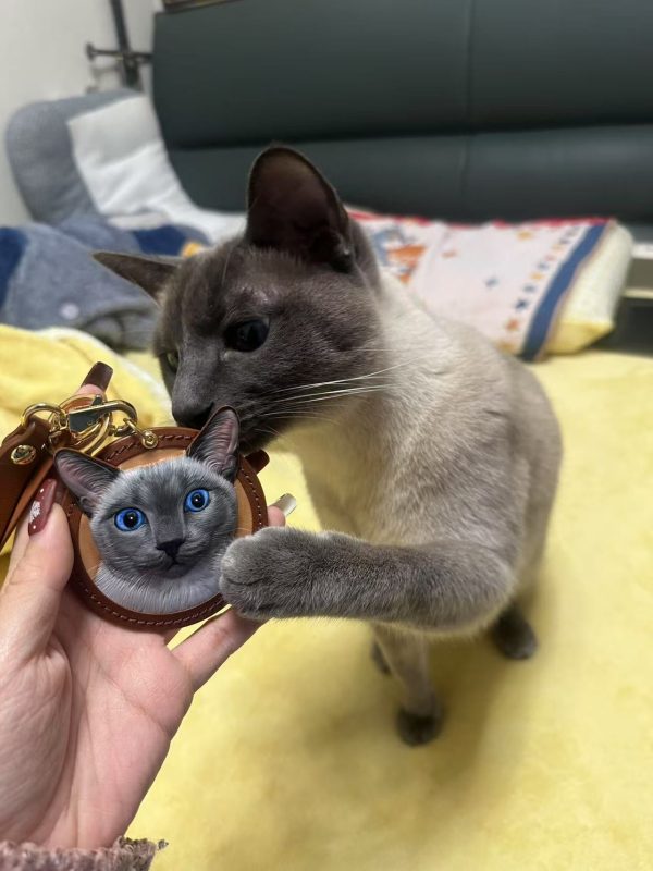 Custom Handmade Leather Pet Portrait Memorial Pendant - Image 6